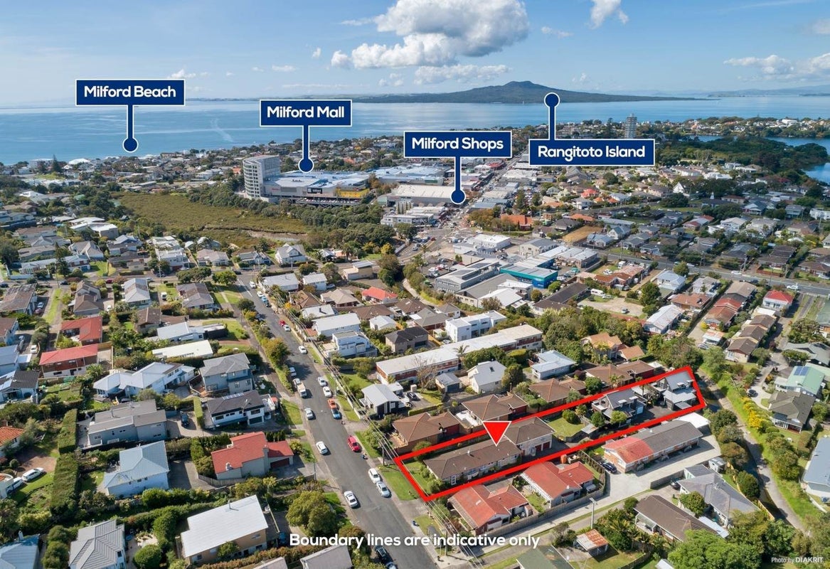 2/18 Wolsley Avenue, Milford, Auckland - Carousel 19