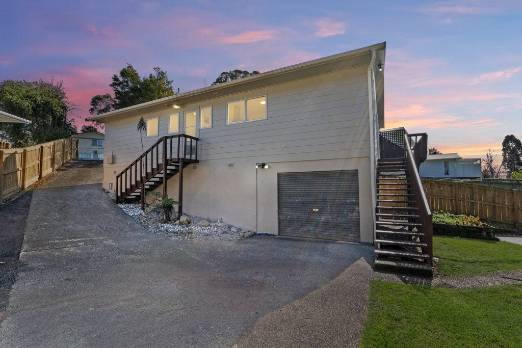 11 Warwick Place, Raumanga, Whangarei - Carousel 1