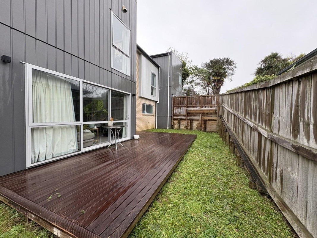 3/138 Forest Lake Road, Forest Lake, Hamilton - Carousel 21