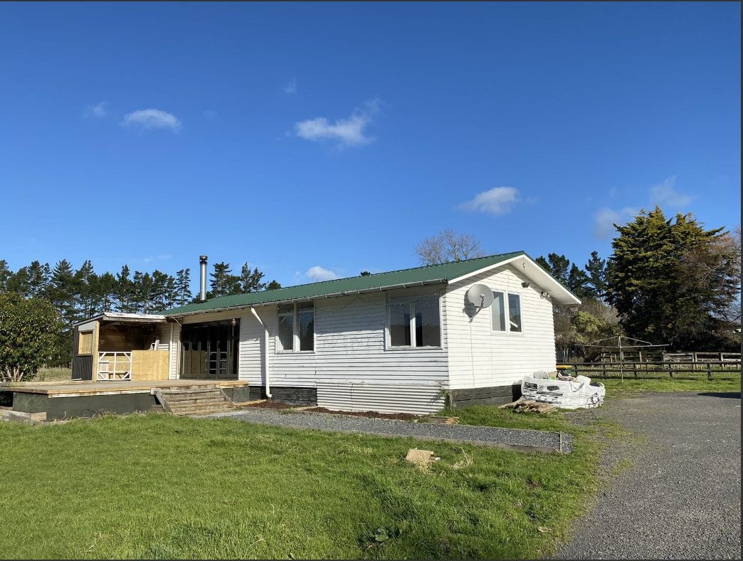 98A Matua Road, Huapai, Kumeu - Carousel 1