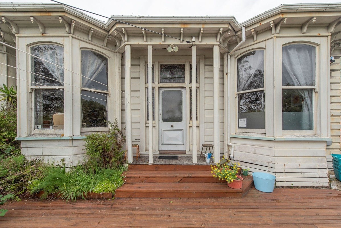 22 Ohiro Road, Aro Valley, Wellington - Carousel 2