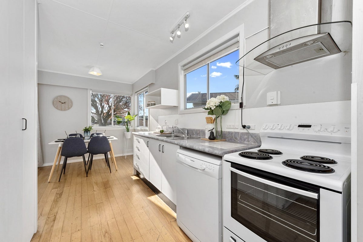 53 Cecil Street, St Andrews, Hamilton - Carousel 2