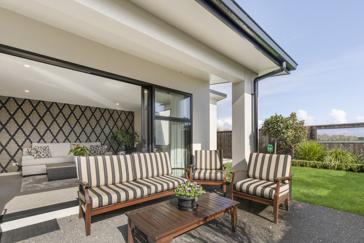 6 Franks Way, Papamoa Beach, Papamoa - Carousel 2