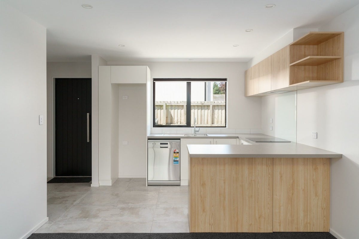 6/26 Grove Road, Addington, Christchurch - Carousel 2