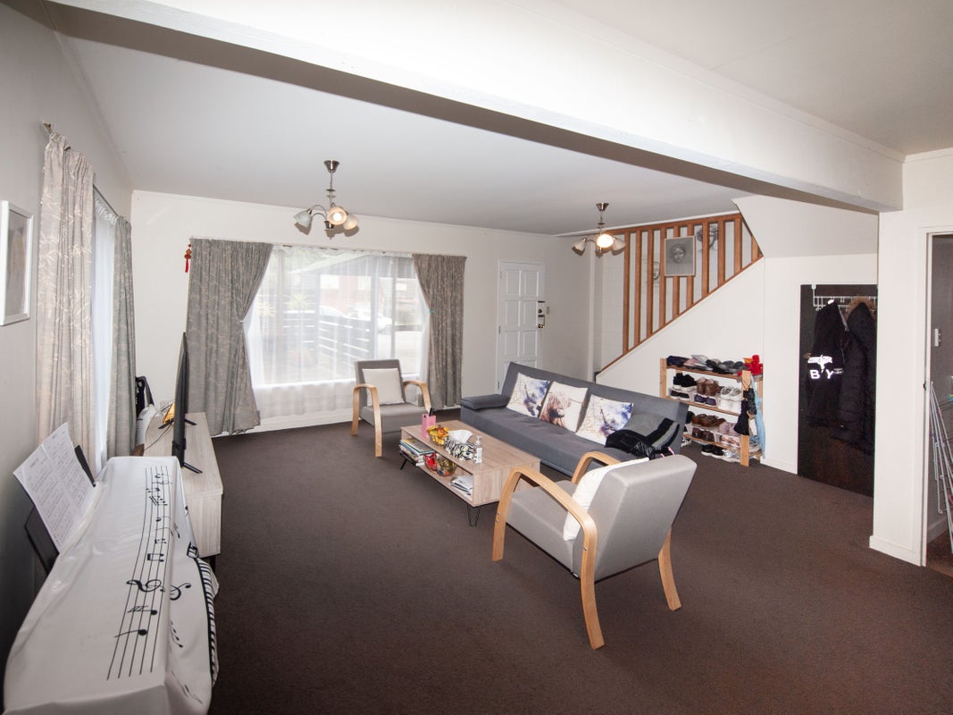 62 Churton Drive, Churton Park, Wellington - Carousel 2
