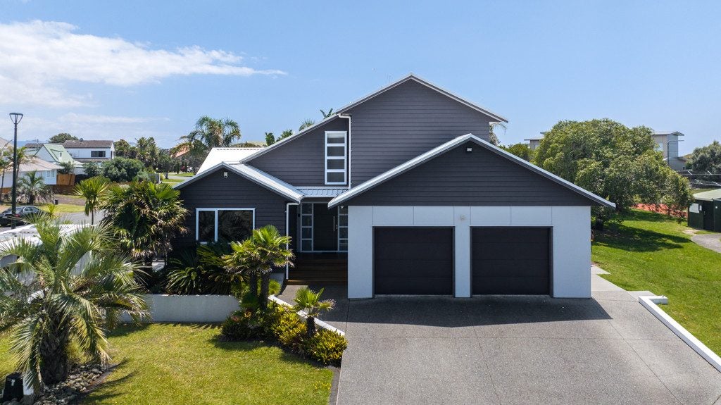 7 Papaunahi Road, Bowentown, Katikati - Carousel 2