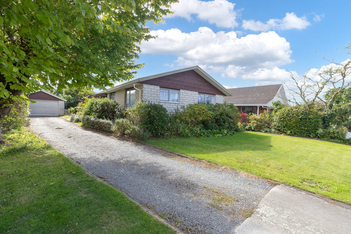 17 Rearsby Drive, Halswell, Christchurch - Carousel 26