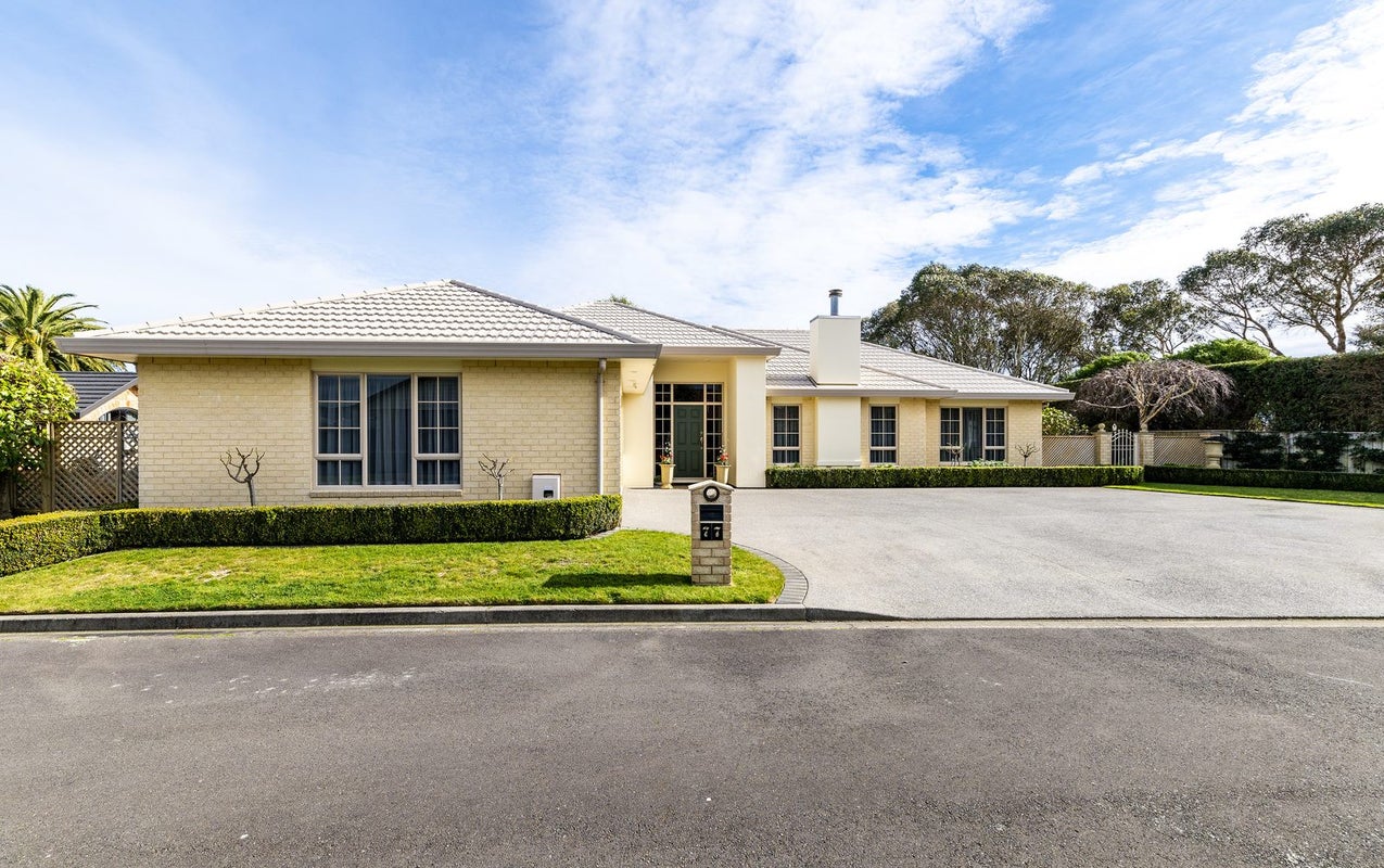 77 Regent Drive, Paraparaumu Beach, Paraparaumu - Carousel 1