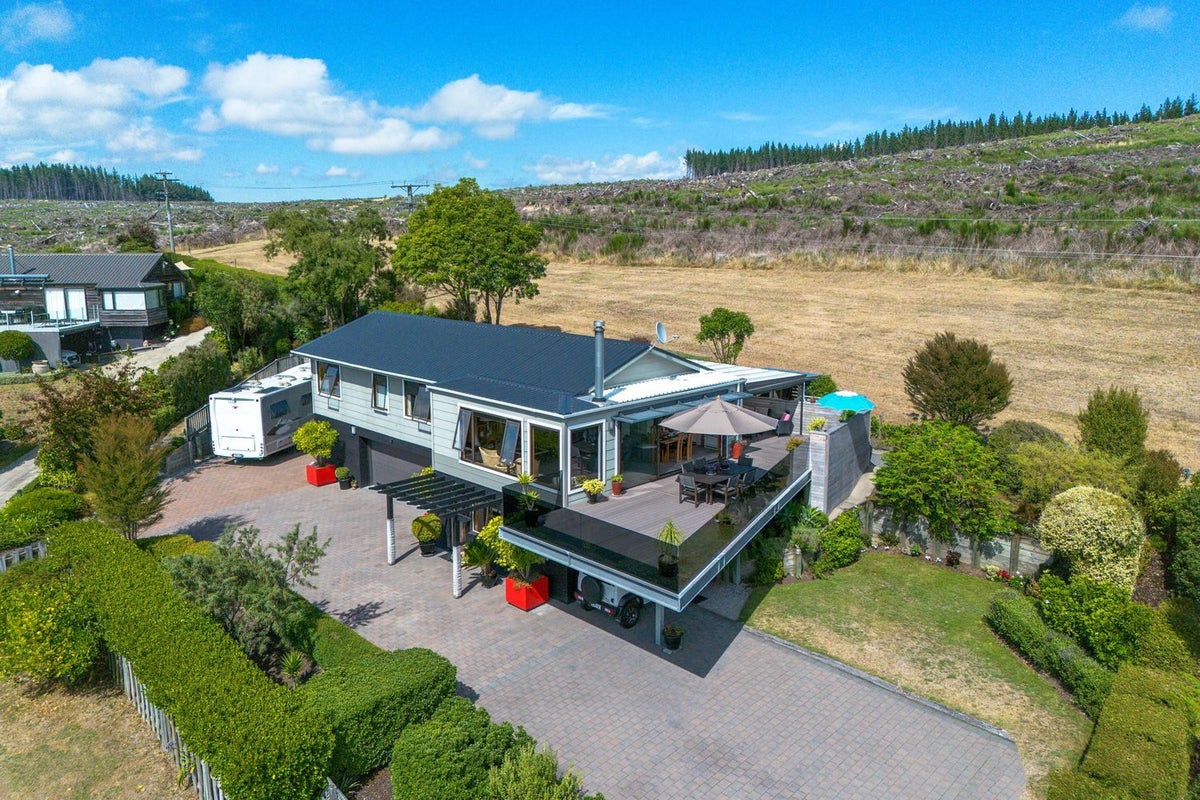 8 Parati Place, Motuoapa, Turangi - Carousel 1