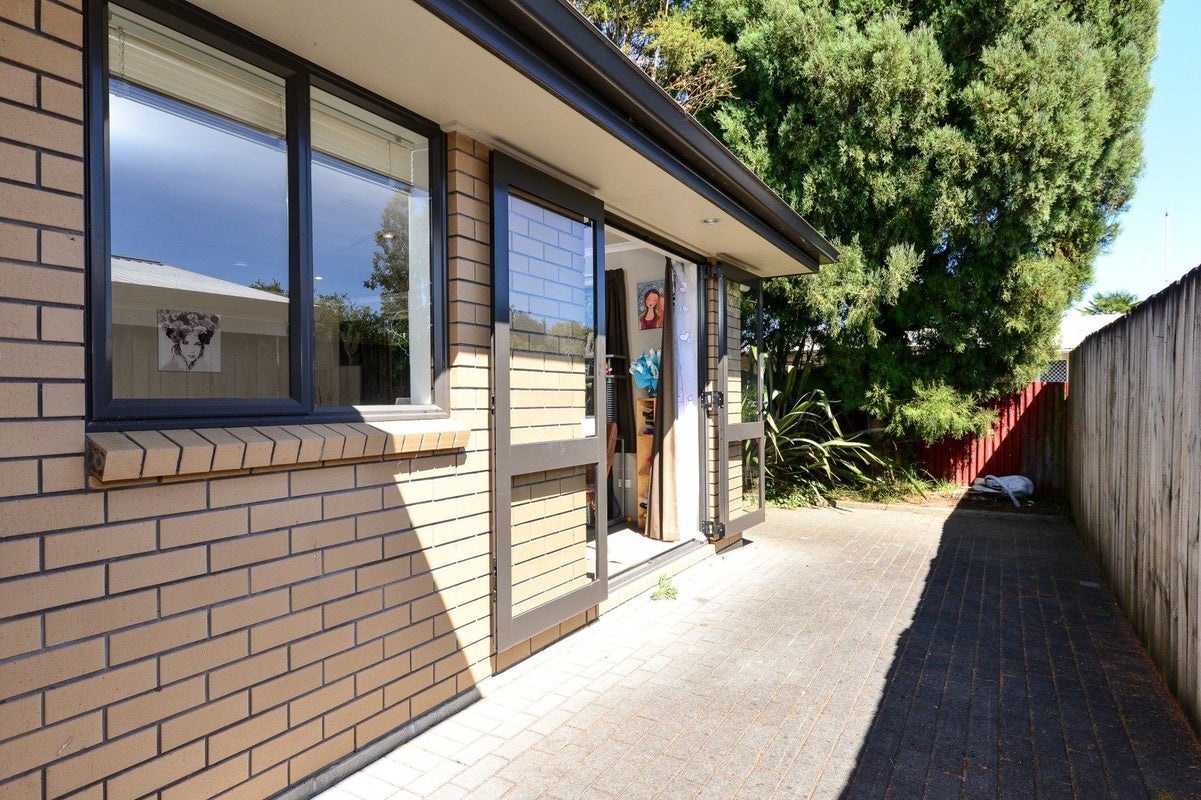 12D Paterson Street, Frankton, Hamilton - Carousel 2