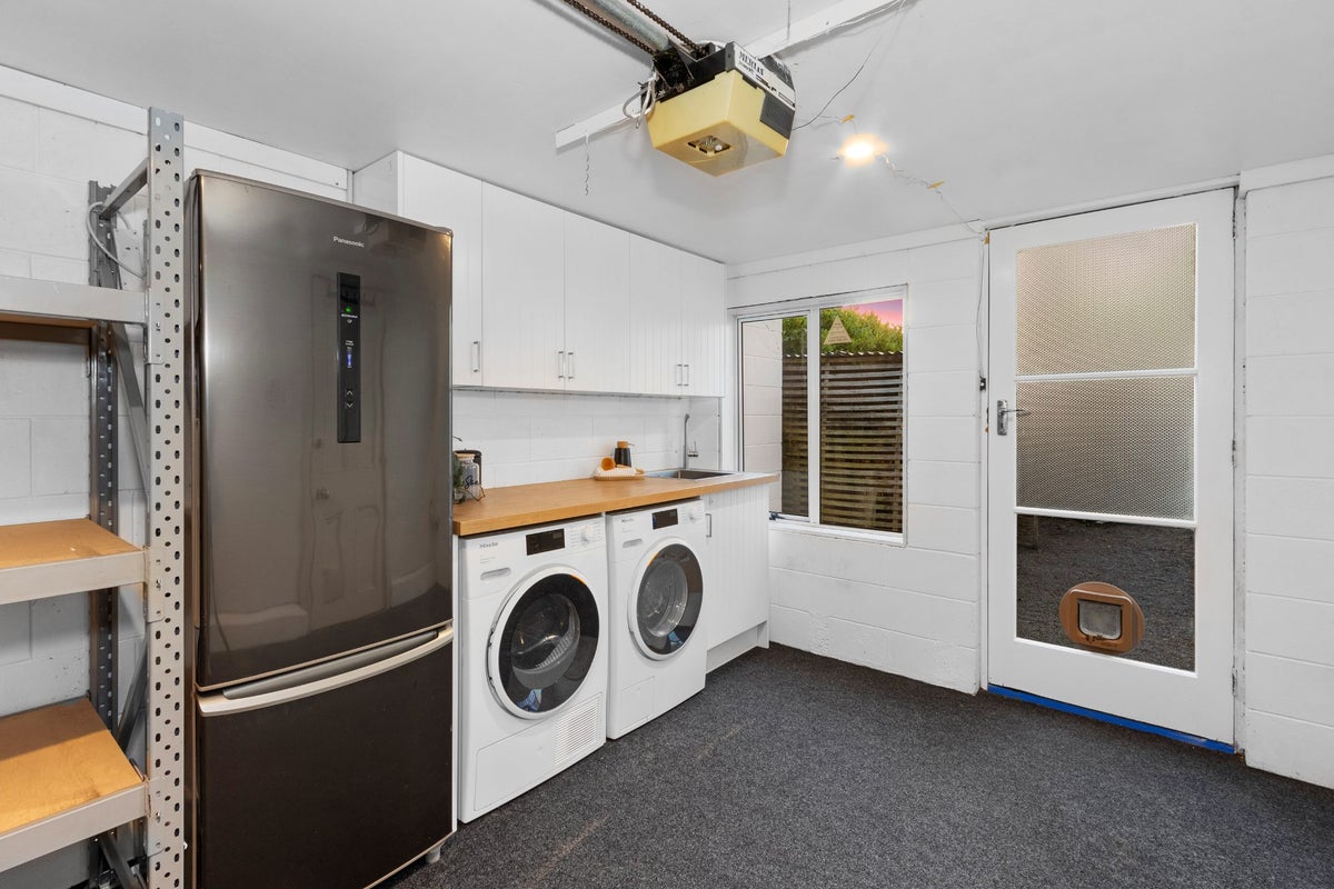1/81 Geraldine Street, Edgeware, Christchurch - Carousel 13