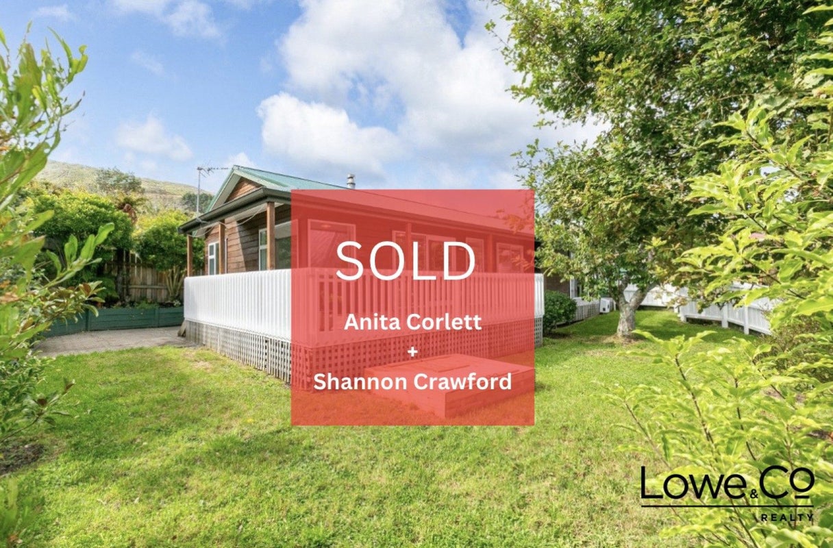 21A Mexted Terrace, Tawa, Wellington - Carousel 1