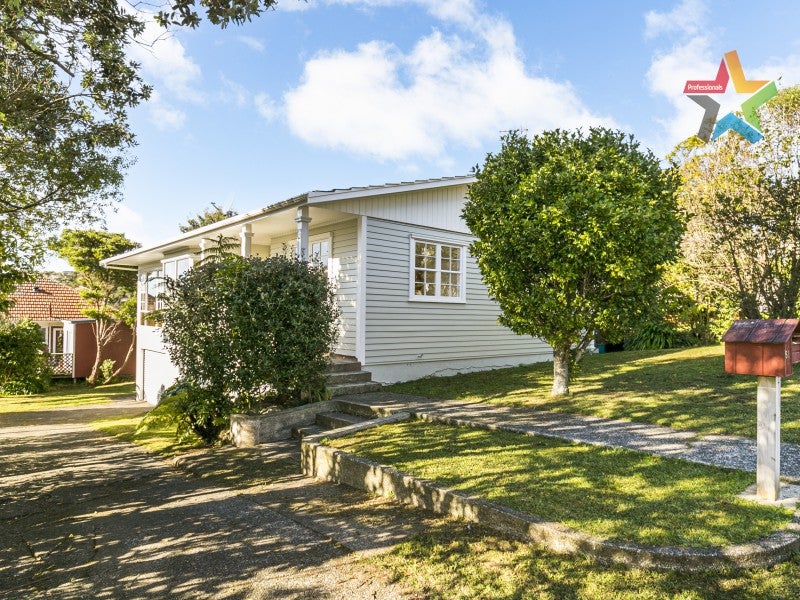 51 Allington Road, Karori, Wellington - Carousel 1