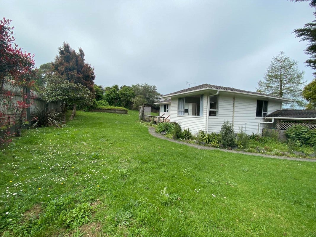 19 Sequoia Place, Sunnynook, Auckland - Carousel 9