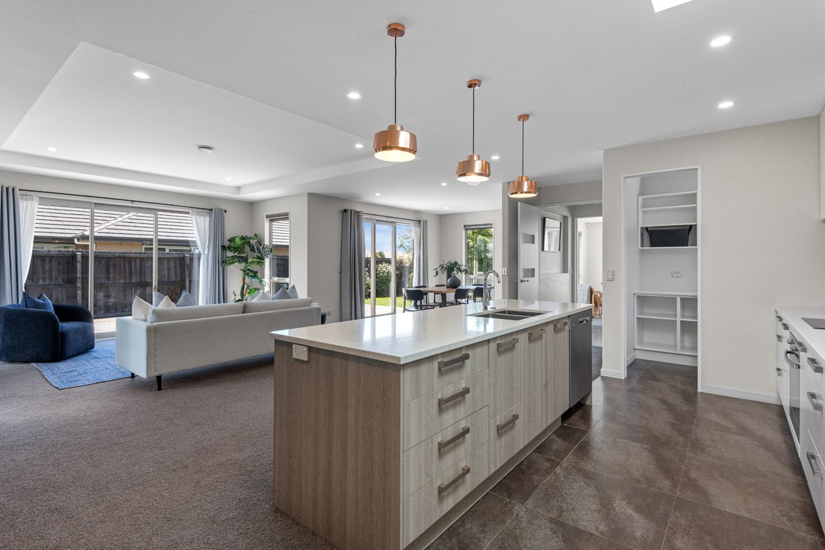 8 The Runway, Wigram, Christchurch - Carousel 2