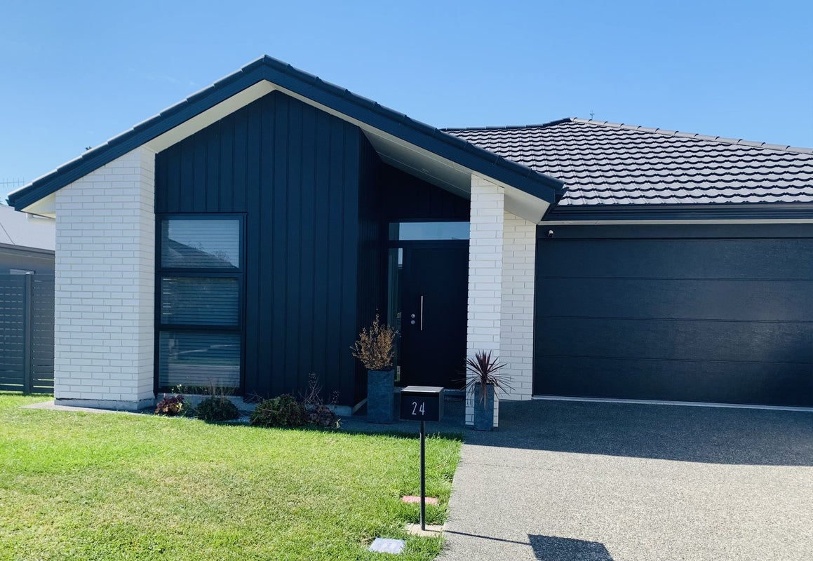 24 Arrow Place, Te Awa, Napier - Carousel 1