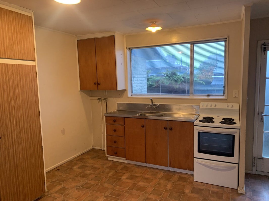 3/11 Sylvan Street, Hillmorton, Christchurch - Carousel 2