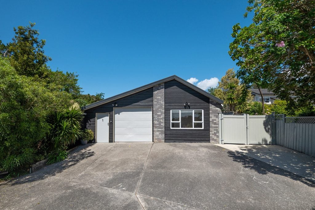 1/39 Radiata Lane, Chatswood, Auckland - Carousel 1