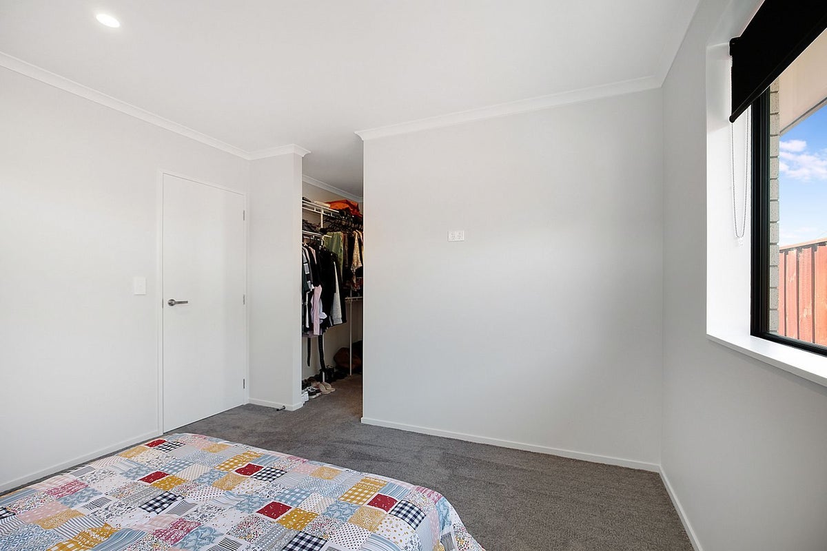 3 Newbury Lane, Casebrook, Christchurch - Carousel 1