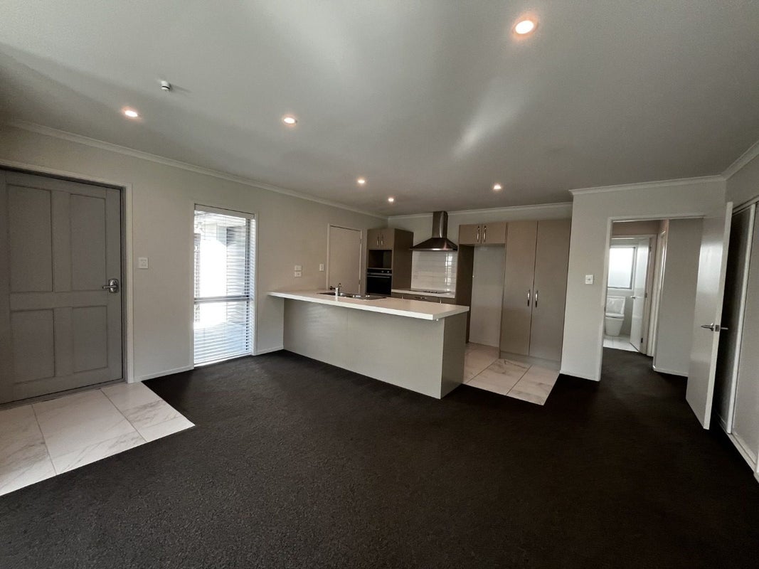 48 Berwick Street, St Albans, Christchurch - Carousel 2