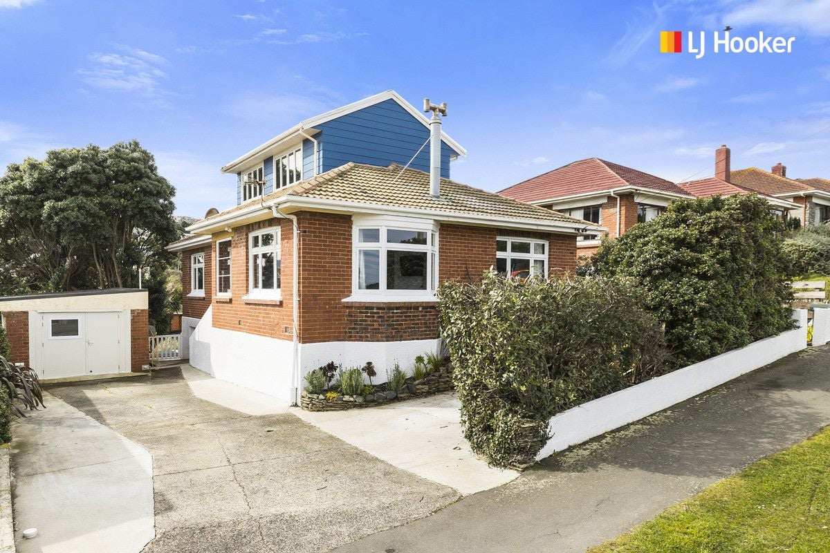 109 Tahuna Road, Andersons Bay, Dunedin - Carousel 1
