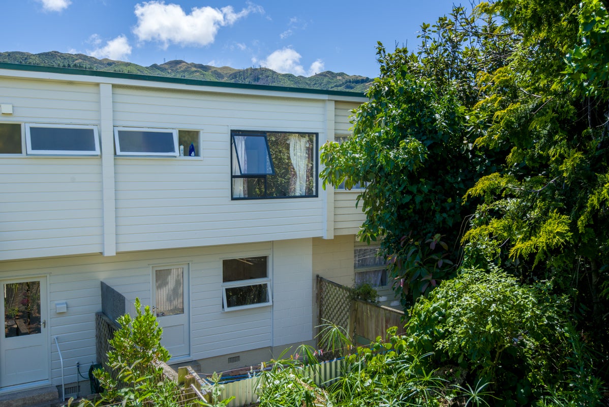 5/23 Collins Avenue, Tawa, Wellington - Carousel 11