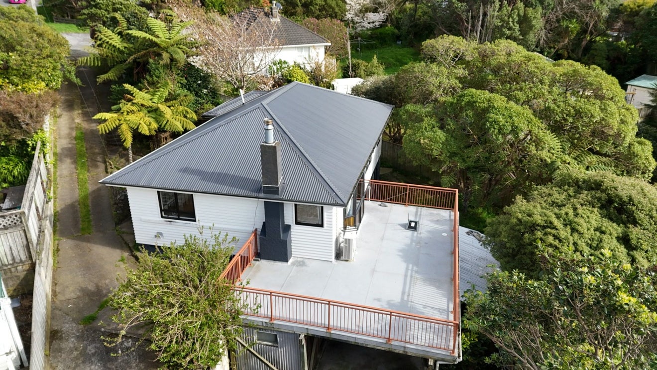 11a  Hillary Street, Tawa, Wellington, Wellington - Carousel 1