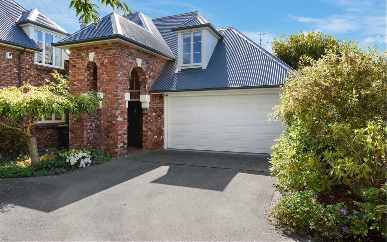 12 Makora Street, Fendalton, Christchurch - Carousel 1