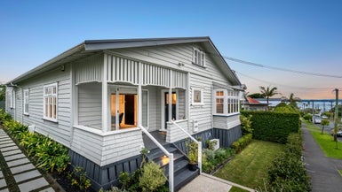 4 Kingsley Street, Westmere, Auckland - Carousel 1