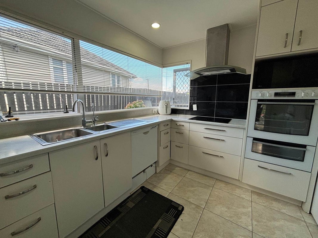 23 Russell Road, Marewa, Napier - Carousel 1