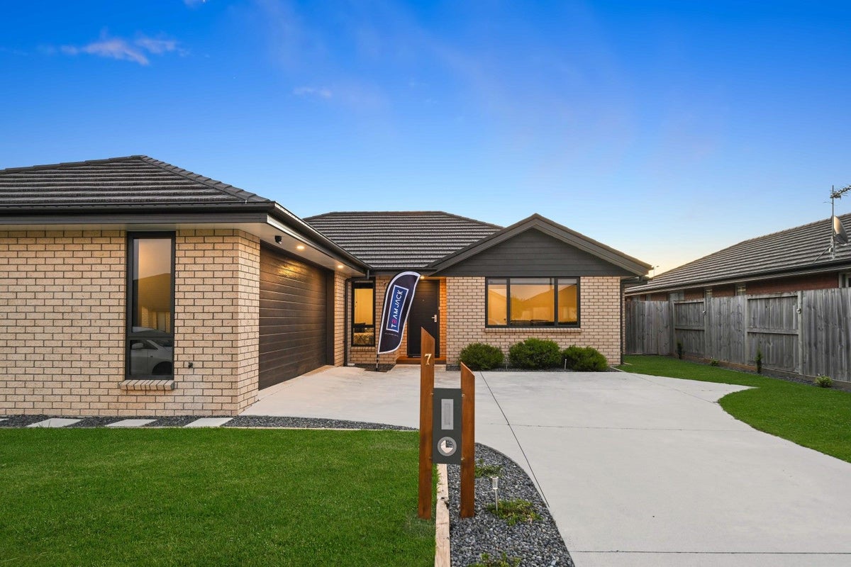 7 Branca Close, Fitzroy, Hamilton - Carousel 1