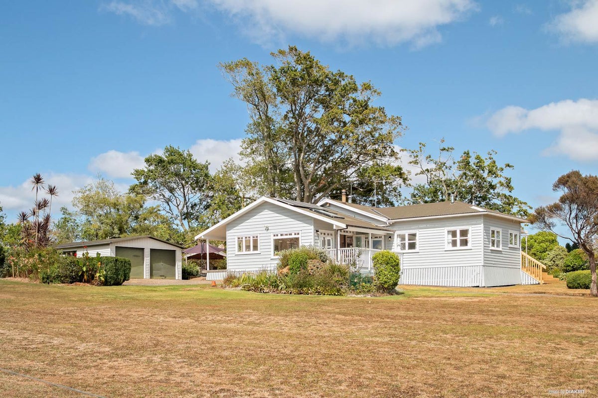141 Jericho Road, Pukekohe East - Carousel 1