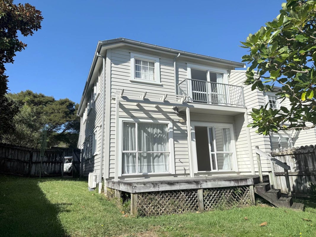 8/86 Fernhill Way, Oteha, Auckland - Carousel 2