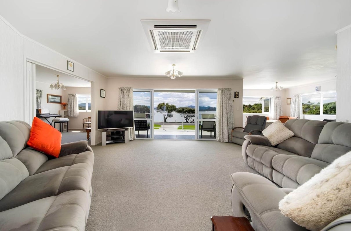 294 Beach Road, Onerahi, Whangarei - Carousel 4