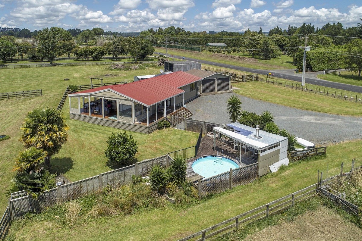425 Mclaren Falls Road, Omanawa, Omanawa - Carousel 50