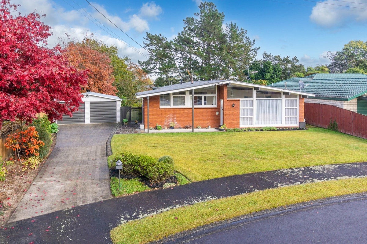 5 Carolyn Place, Fitzroy, Hamilton - Carousel 1