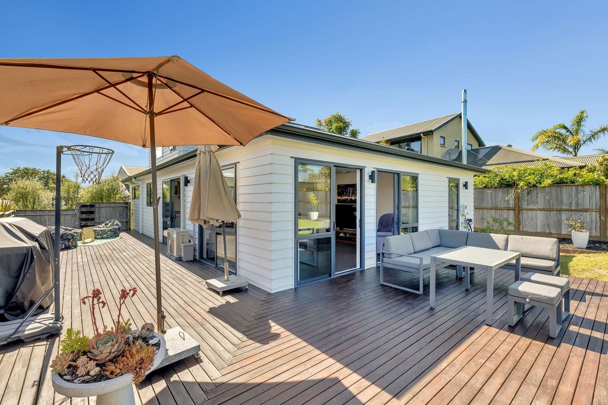 7 Oioi Lane, Helensville - Carousel 2