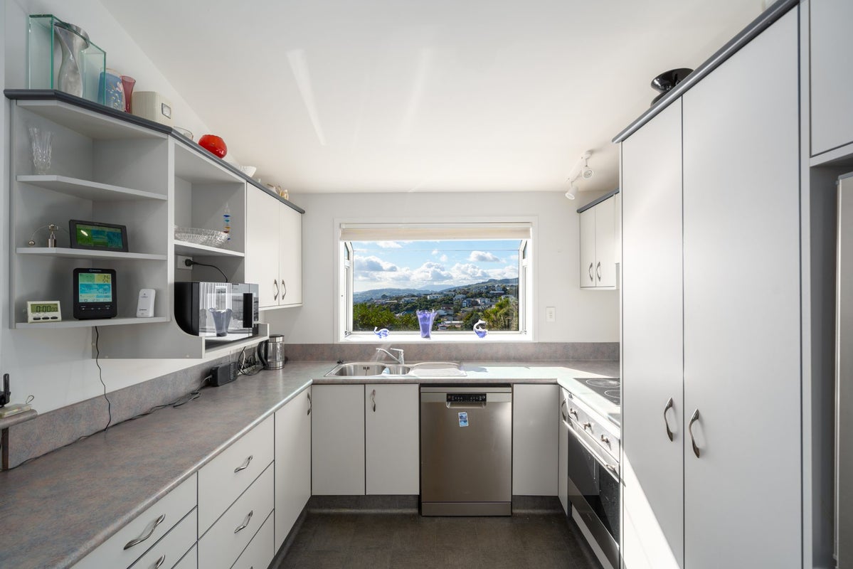 43 Chapman Street, Johnsonville, Wellington - Carousel 2