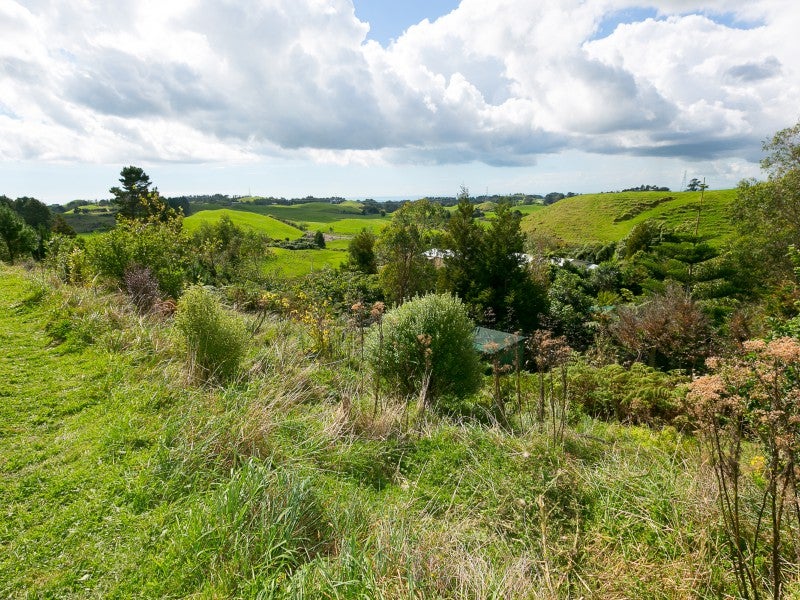 614 Barrett Road, Hurworth, New Plymouth - Carousel 2