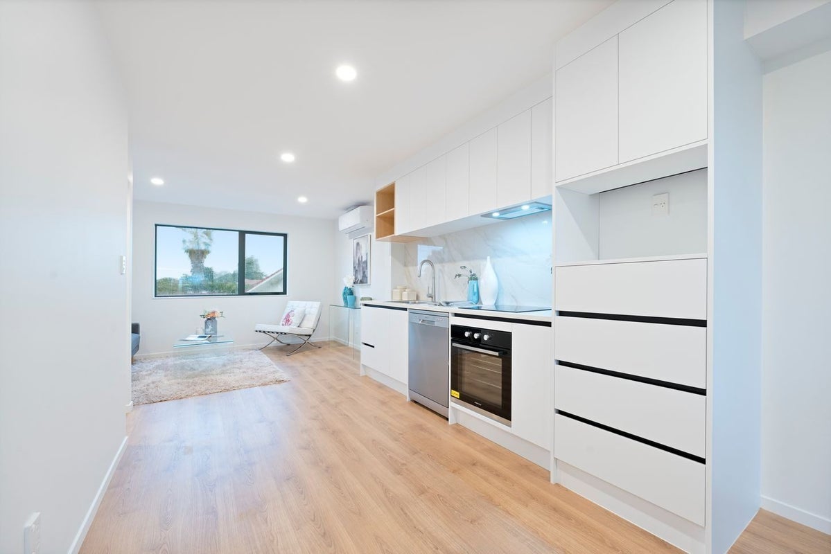 3/11 Hereford Street, Te Atatu Peninsula, Auckland - Carousel 18
