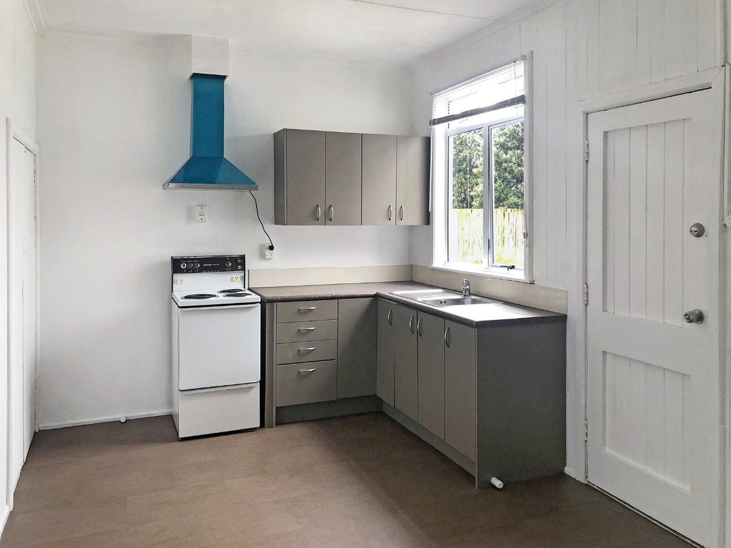 5 Gilmour Street, Gonville, Whanganui - Carousel 2