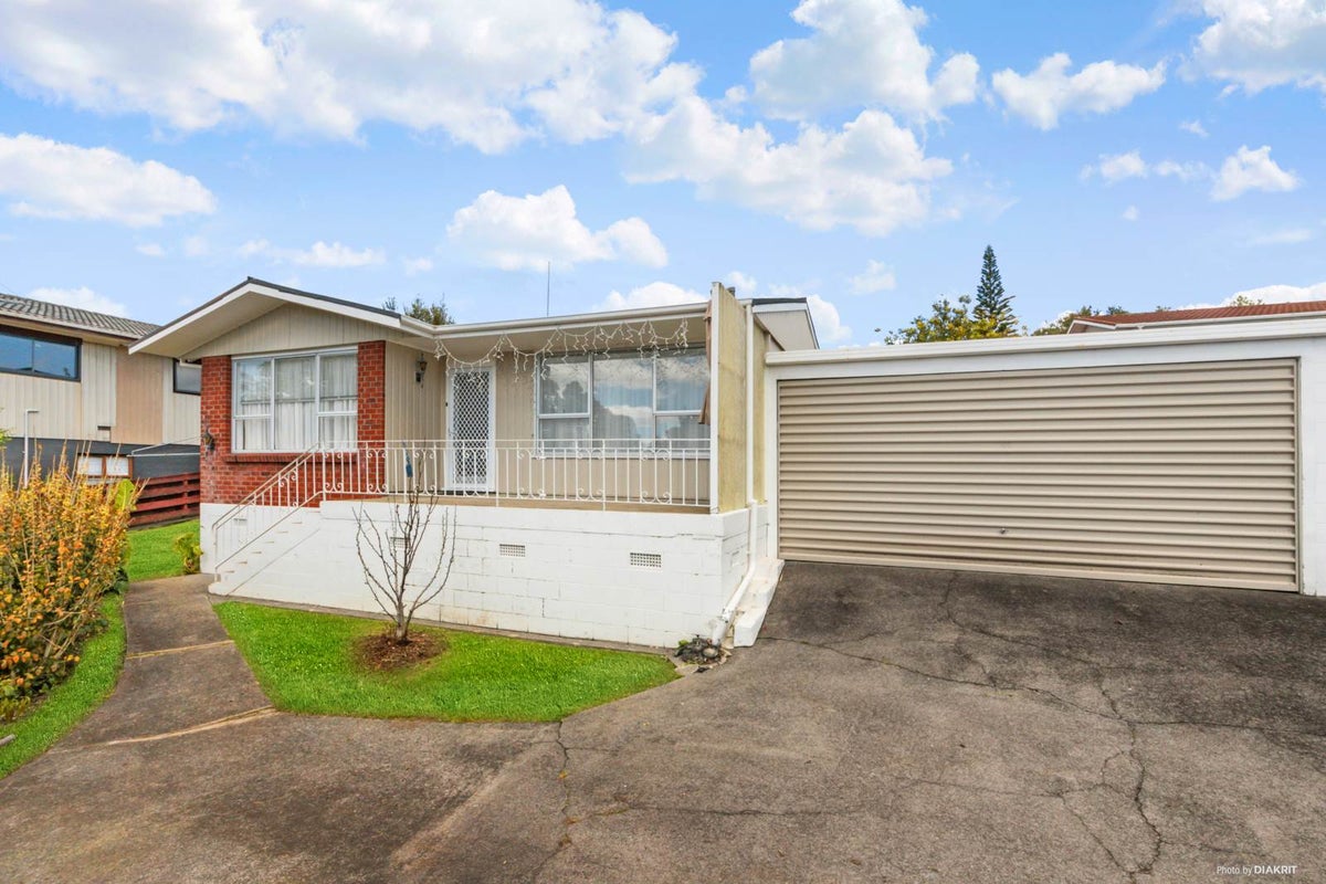 2/19 Manhattan Heights, Glendene, Auckland - Carousel 1