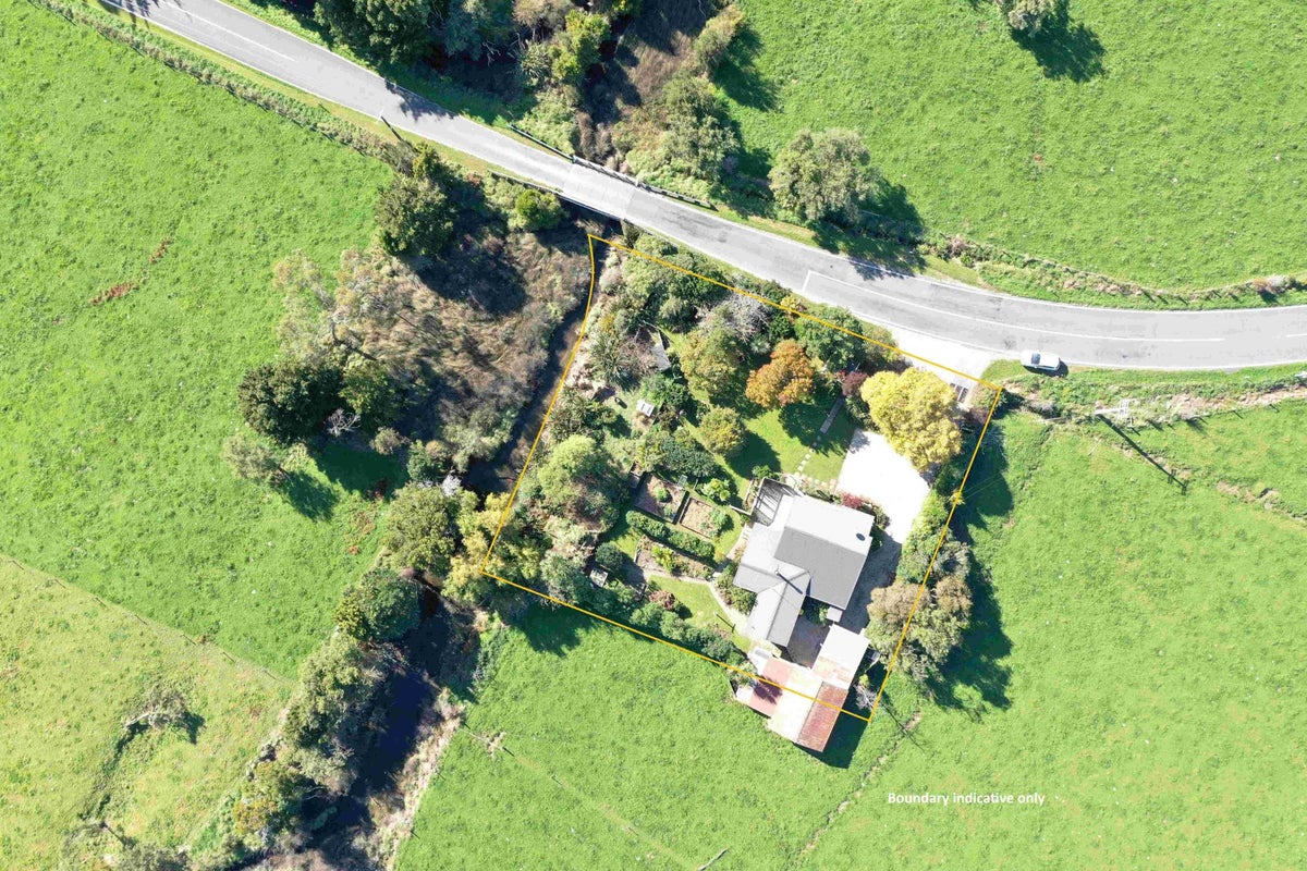 179 Collingwood-Puponga Main Road, Collingwood - Carousel 2