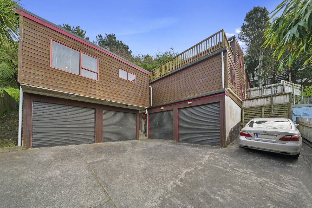 18 Hinau Road, Hataitai, Wellington - Carousel 15