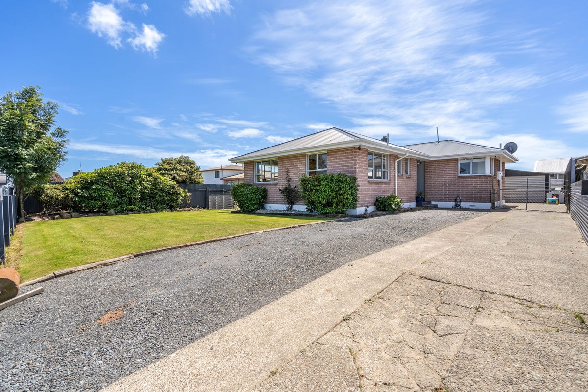 360 Centre Street, Rockdale, Invercargill - Carousel 1