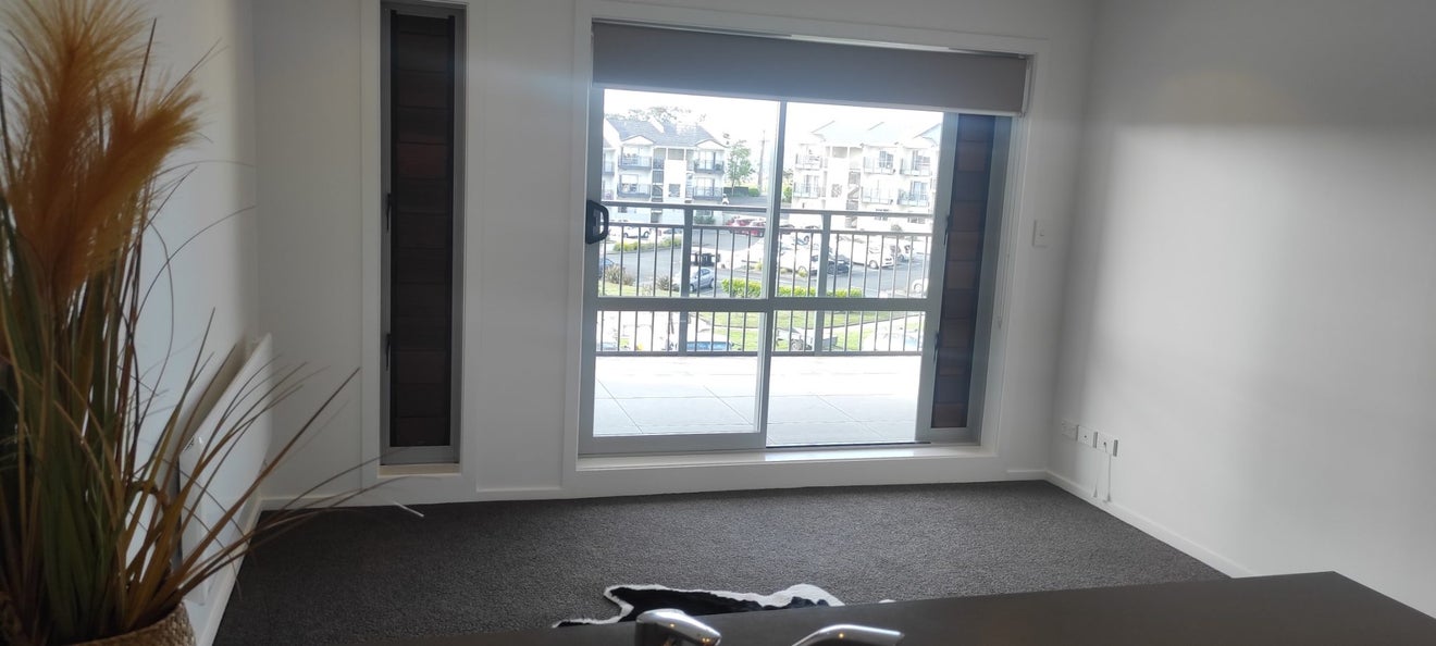 13E/71 Spencer Road, Oteha, Auckland - Carousel 1