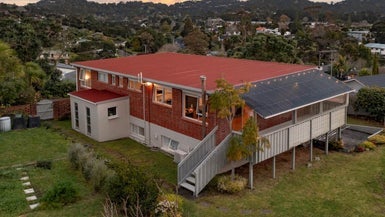 108 Captain Scott Road, Glen Eden, Auckland - Carousel 1