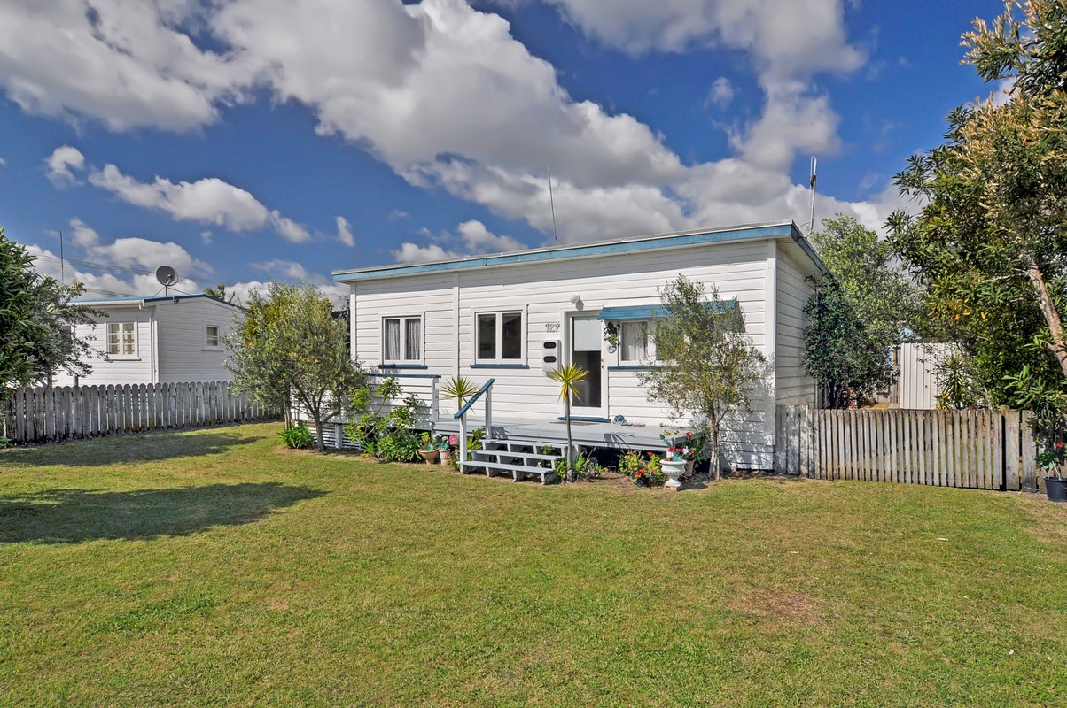 127 Ajax Road, Whangamata, Whangamata - Carousel 1