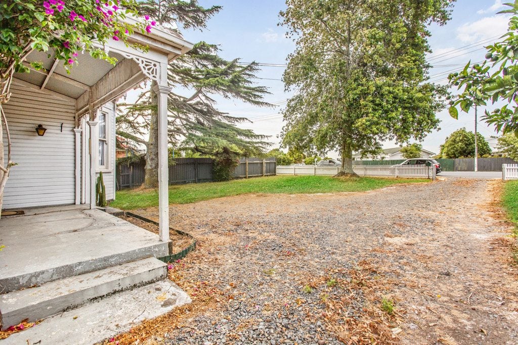 153 Clevedon Road, Papakura, Papakura - Carousel 19