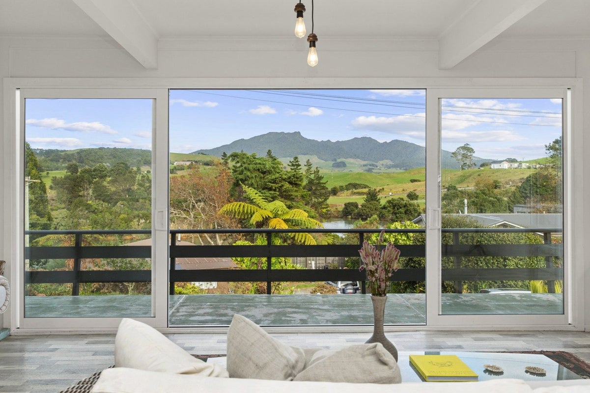 26 Smith Street, Raglan - Carousel 2